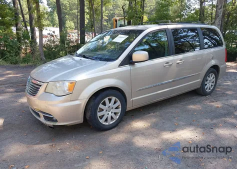 2014 Chrysler Town & Country Touring z USA, uszkodzony, nr VIN 2C4RC1BG9ER293974